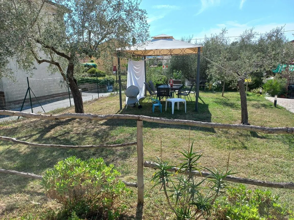 B&B Lunetia Castelnuovo Magra Bed & Breakfast
